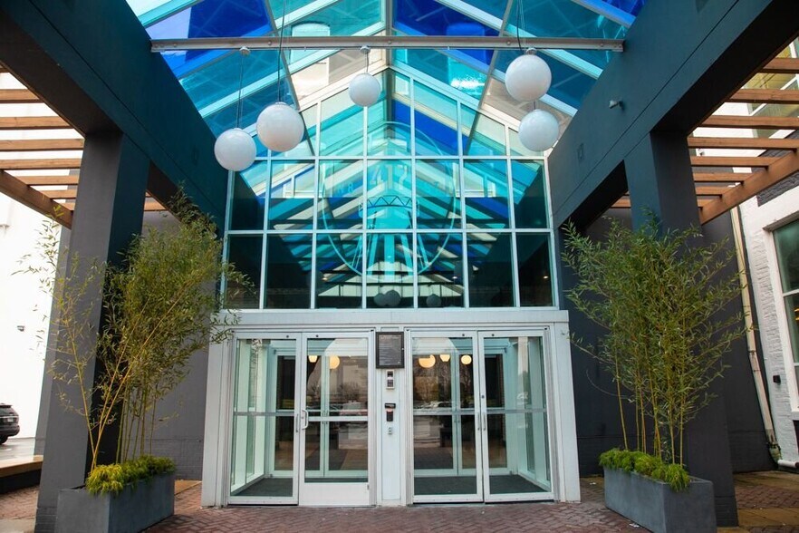 More Photos Of 417 N 8th St, Philadelphia Office For Lease