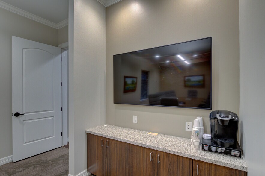 More Photos Of 13625 Ronald Reagan Blvd, Cedar Park Medical For Lease