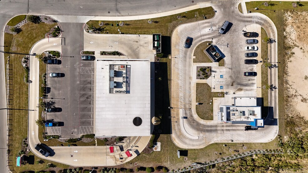 More Photos Of 22615 US Highway 281 N, San Antonio Restaurant For Sale