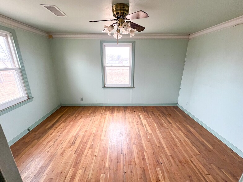 More Photos Of 1707 W Francis Ave, Midland Land For Sale