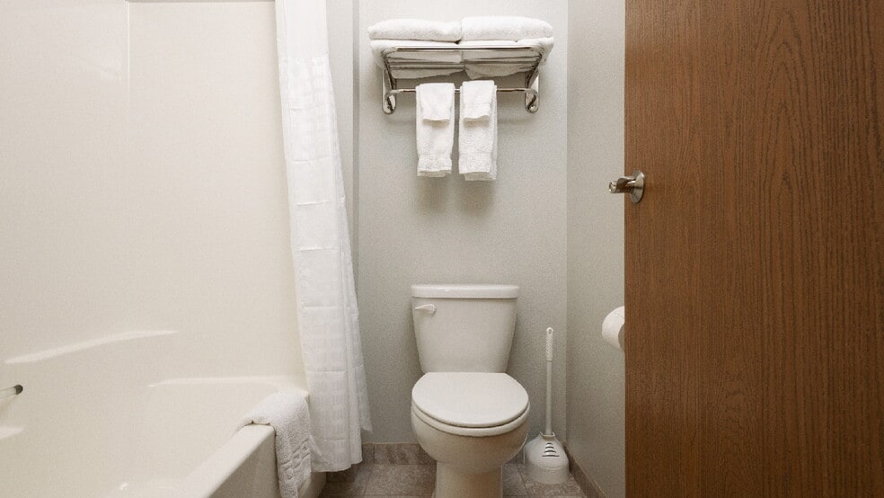 More Photos Of 102 Glenhaven Dr, Battle Lake Hospitality For Sale