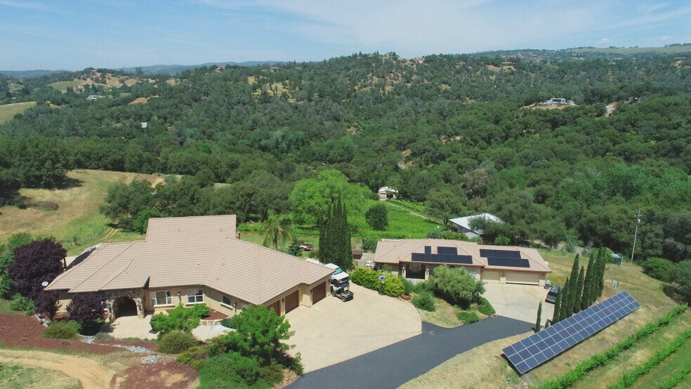 More Photos Of 7071 Ridge Road, Newcastle Winery Vineyard For Sale