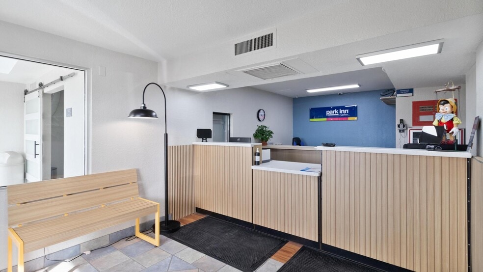 More Photos Of 1561 6th St, Wells Hotel For Sale