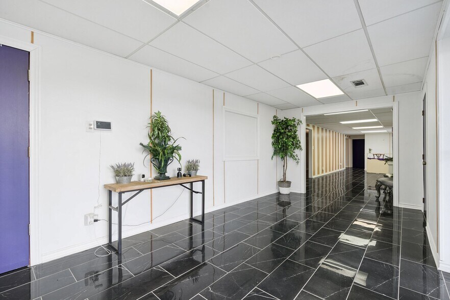 More Photos Of 200 Carr Ln, Duncanville Religious Facility For Lease