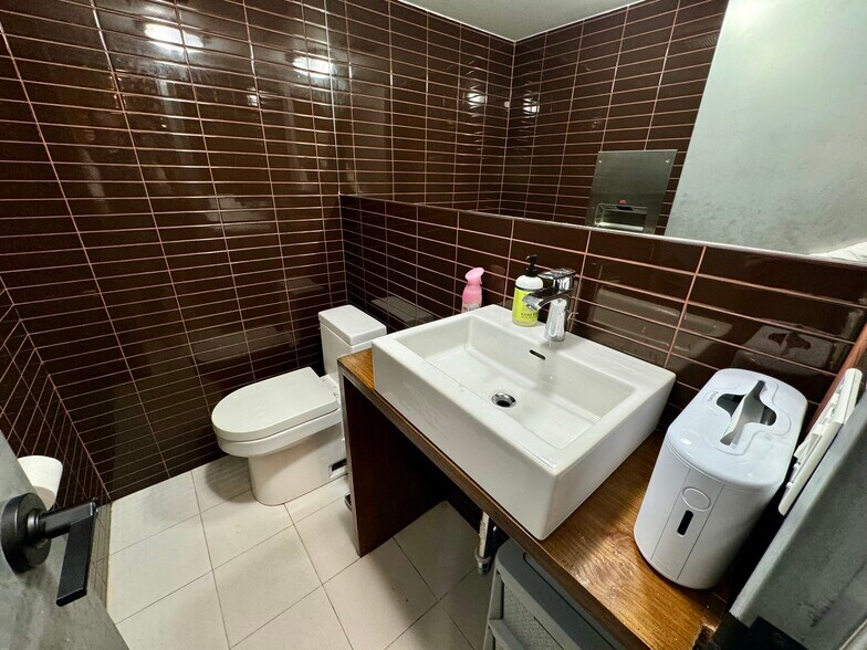 More Photos Of 308 Malcolm X Blvd, Brooklyn Storefront Retail Residential For Lease