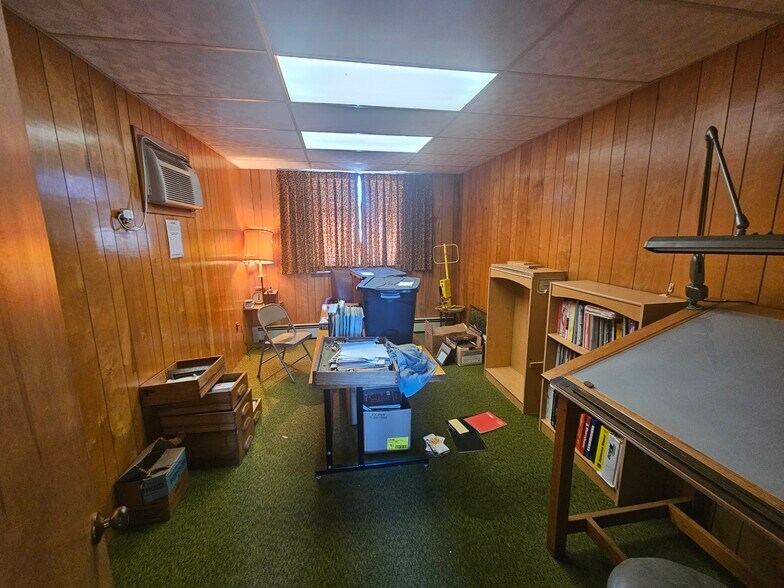 More Photos Of 173 Water St, Bridgeton Warehouse For Sale