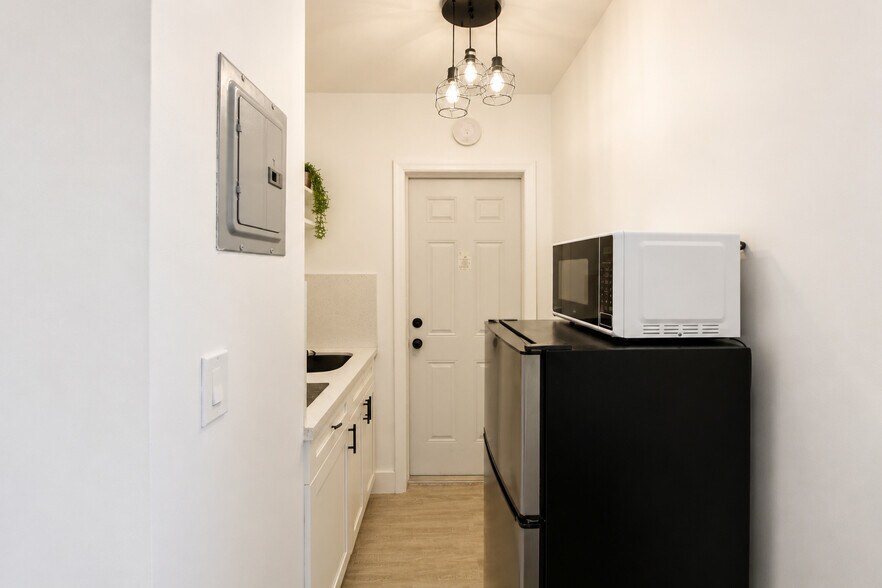 More Photos Of 1440 SW 4th St, Miami Apartments For Sale