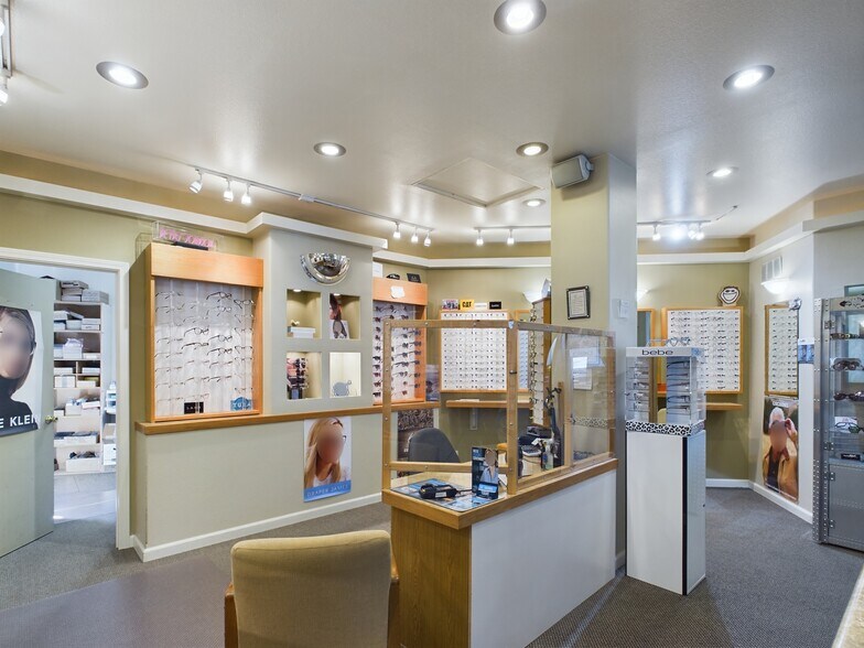 More Photos Of 3610 Old Highway 53, Clearlake Office For Sale