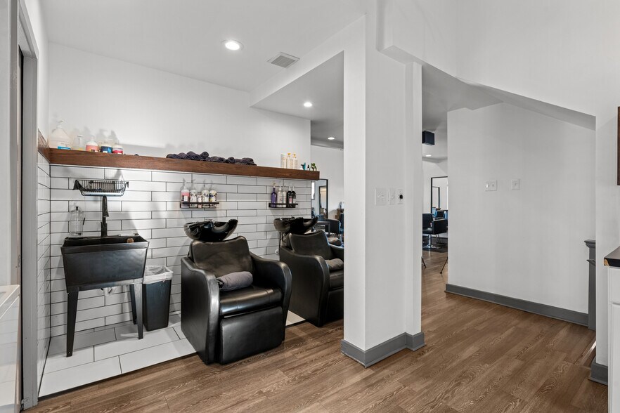 More Photos Of 2845 Wyandot St, Denver Freestanding For Sale