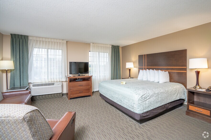 More Photos Of 1211 2nd St SW, Rochester Hospitality For Sale