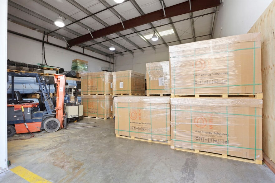 More Photos Of 600-626 Commerce Ct, Manteca Service For Lease