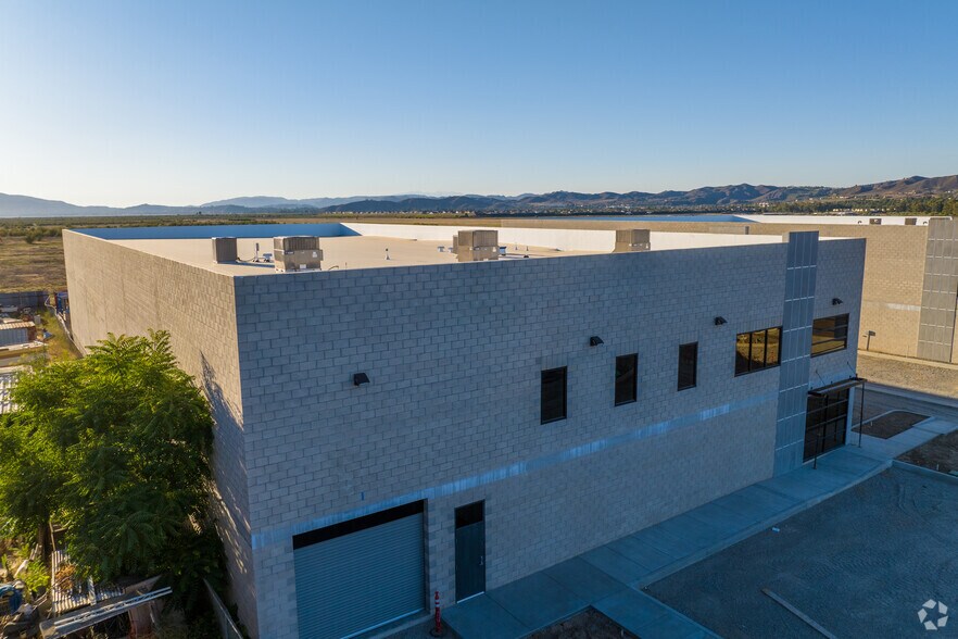 More Photos Of 32113 Corydon St, Lake Elsinore Manufacturing For Lease