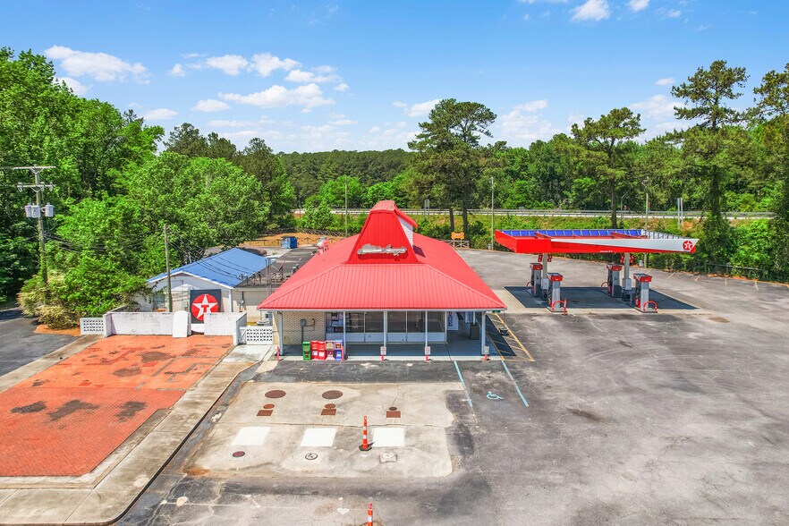 More Photos Of 500 Buff Blvd, Summerton General Retail For Sale