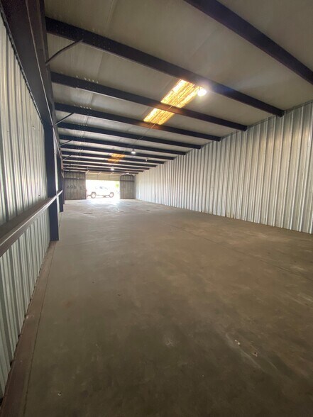 More Photos Of 16261 Hollister St, Houston Unknown For Lease