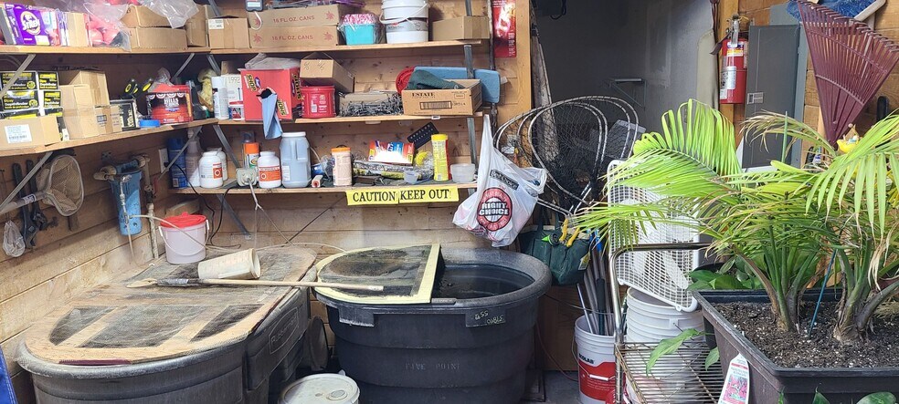 More Photos Of 1232 1st, Sutherland Convenience Store For Sale