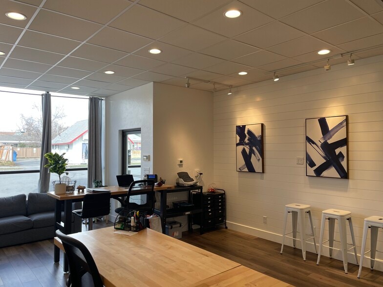 More Photos Of 35-43 W 300 N, Provo Office For Lease