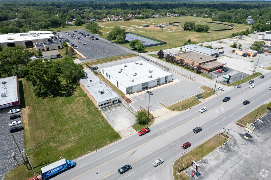 More Photos Of 104 S Halsted St, Chicago Heights Office For Sale