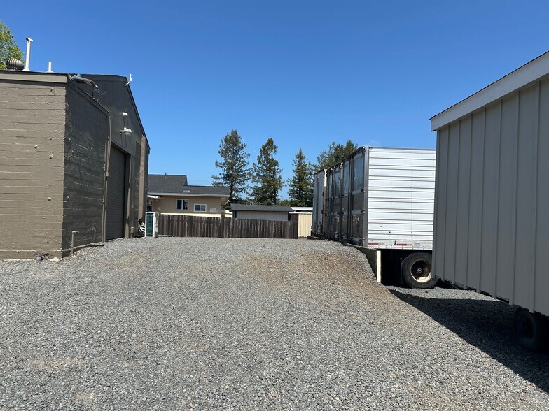 More Photos Of 5500 Old Redwood Hwy, Petaluma Land For Lease