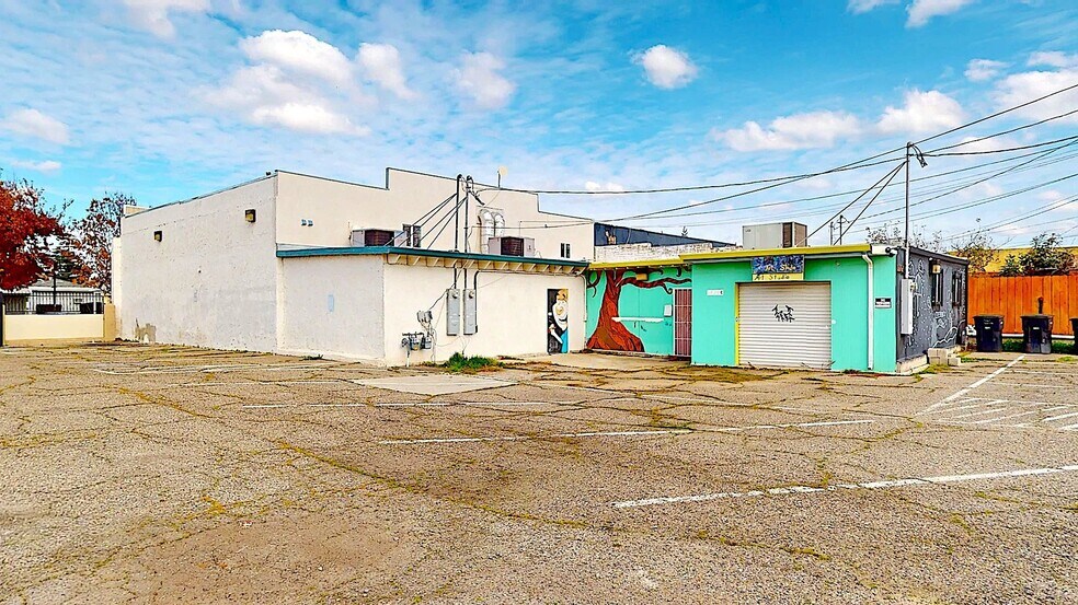 More Photos Of 3218-3220 Santa Fe St, Riverbank Storefront Retail Office For Sale