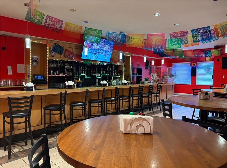 More Photos Of 4 Greenway St NW, Glen Burnie Storefront Retail Office For Sale