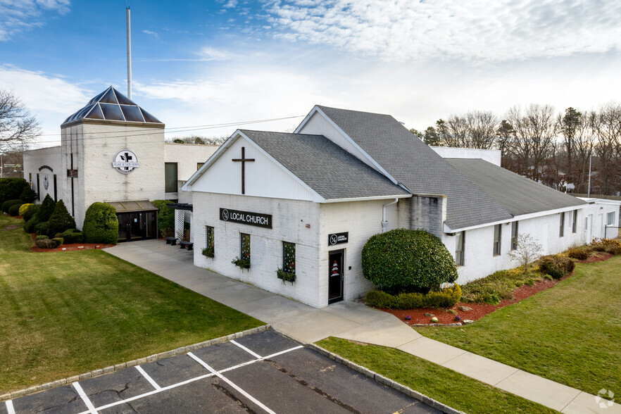 Primary Photo Of 1070 Portion Rd, Farmingville Religious Facility For Lease