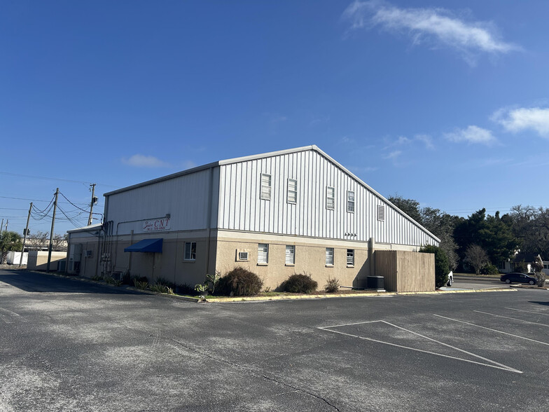 More Photos Of 1309 S Collins St, Plant City Freestanding For Sale