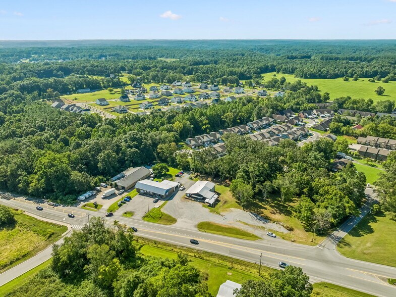 More Photos Of 1861 Fairview Blvd, Fairview Flex For Lease
