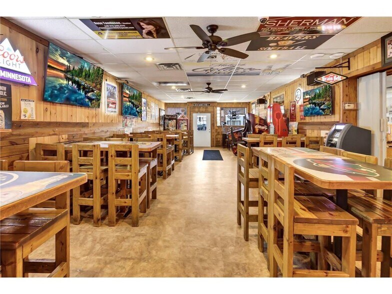 More Photos Of 39 N Union St, Mora Restaurant For Sale