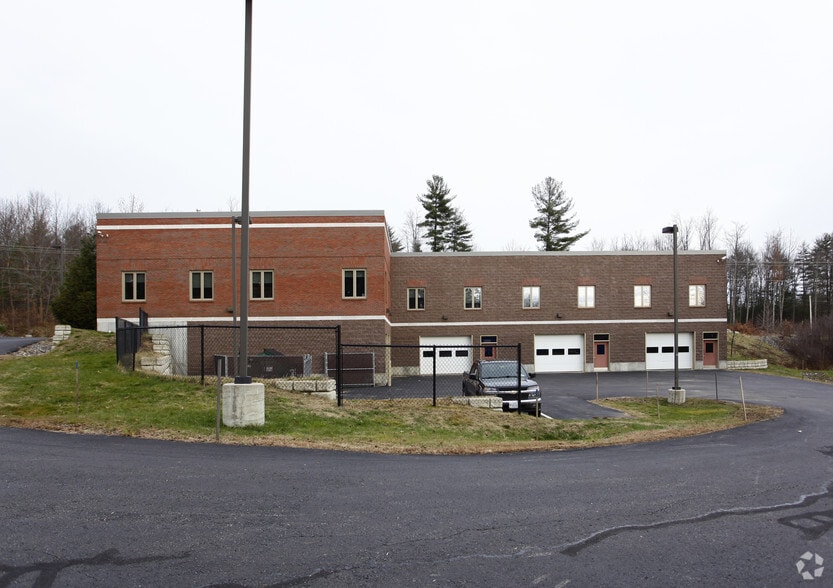 More Photos Of 32 Artisan Ct, Gilford Light Distribution For Lease