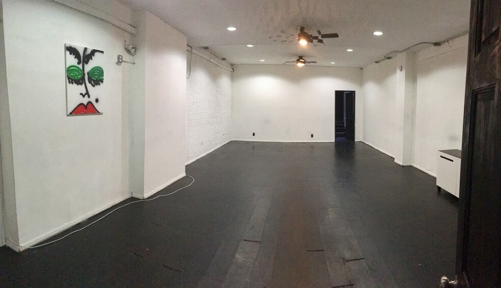 More Photos Of 41 W 36th St, New York Office For Sale