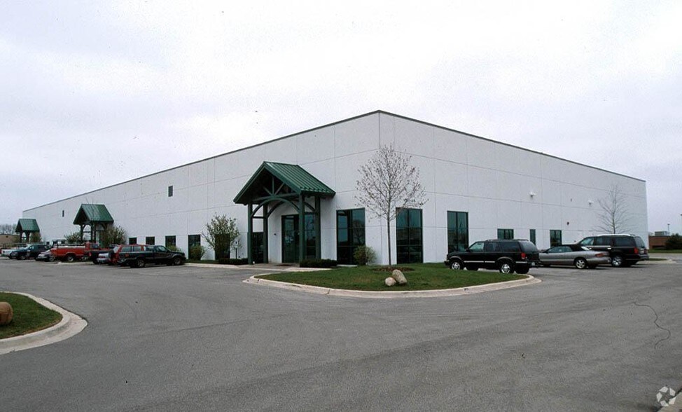 More Photos Of 4501-4509 Prime Pky, McHenry Warehouse For Lease