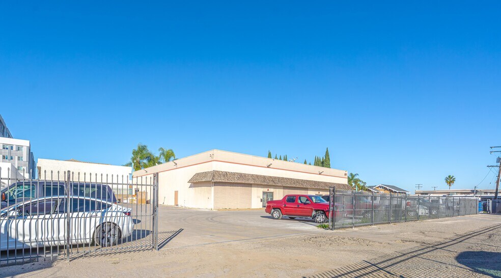 More Photos Of 13101 Brookhurst St, Garden Grove Industrial For Sale