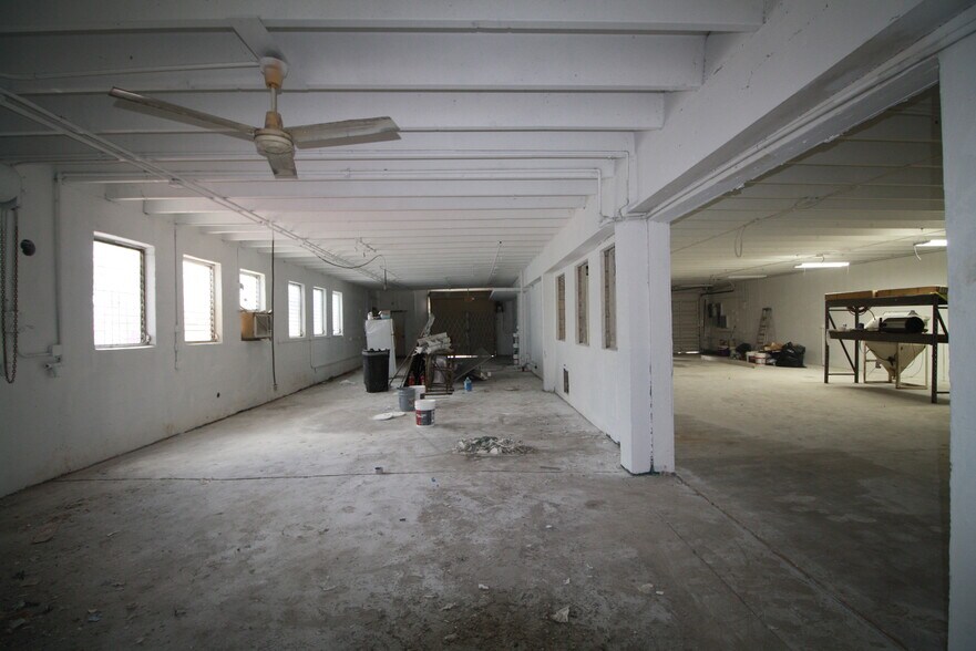 More Photos Of 2324 SW 56th Ter, Hollywood Light Manufacturing For Lease