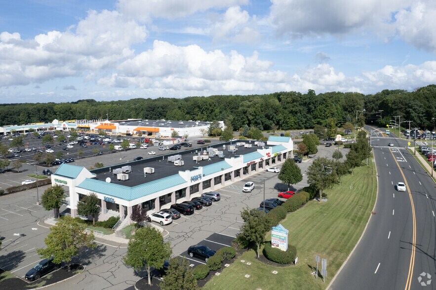 More Photos Of 450 Union Hill Rd, Morganville General Retail For Lease