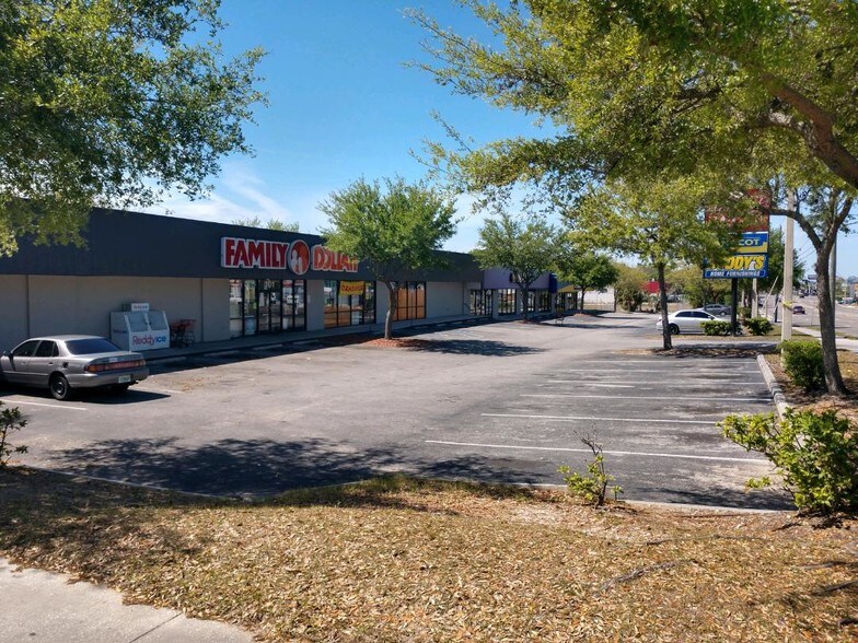 More Photos Of 1727 E Busch Blvd, Tampa Storefront For Lease