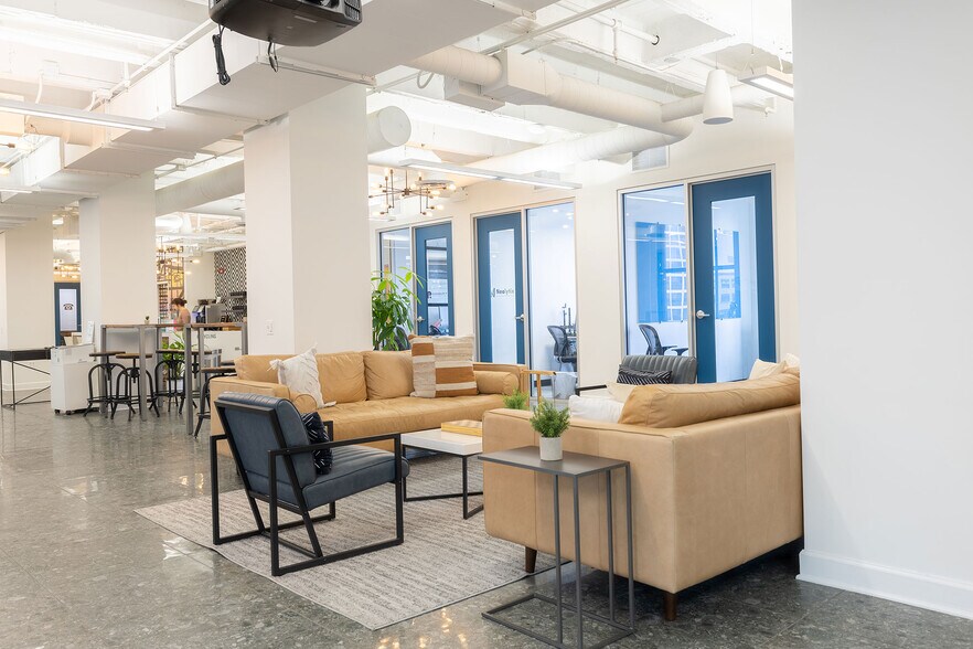 More Photos Of 318 W Adams St, Chicago Coworking Space