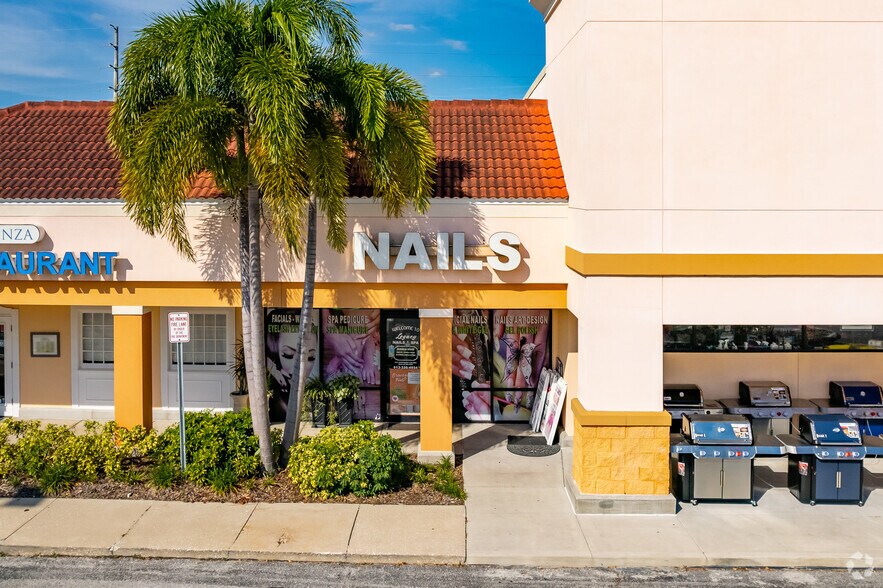 More Photos Of 3705 Tampa Rd, Oldsmar Unknown For Lease