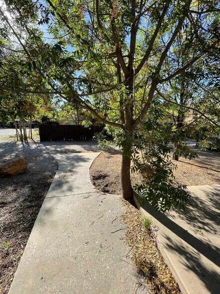 More Photos Of 1804 E College Blvd, Roswell General Retail For Sale