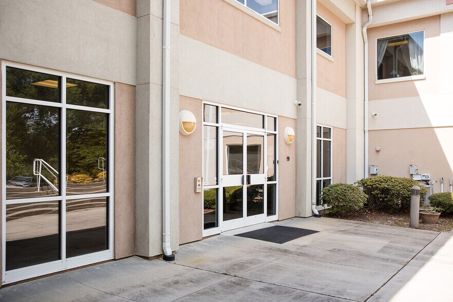 More Photos Of 101B Villa Dr, Daphne Medical For Lease