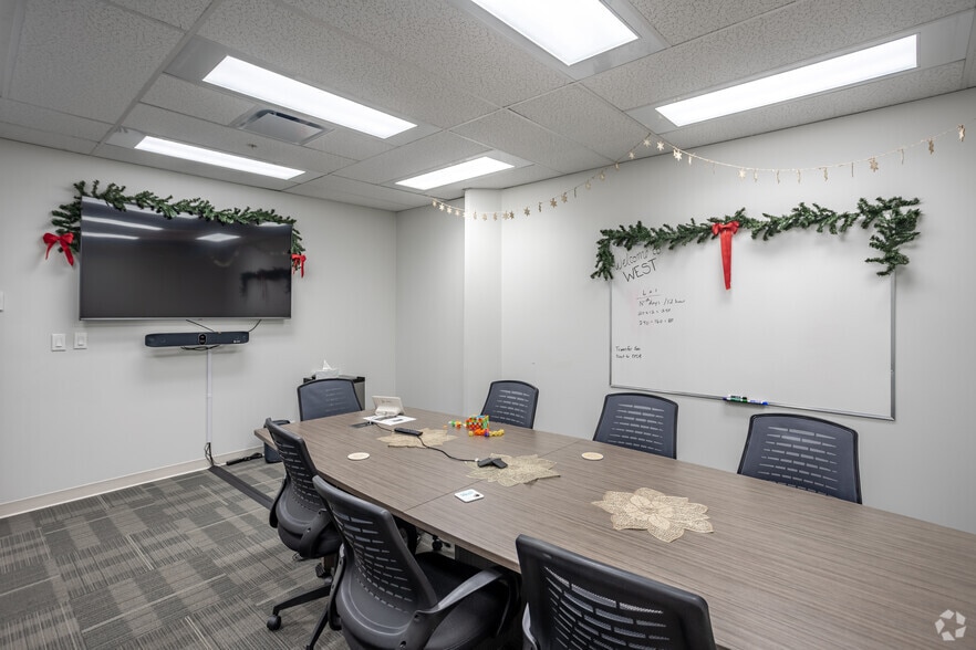 More Photos Of 6715 8th St NE, Calgary Office For Lease