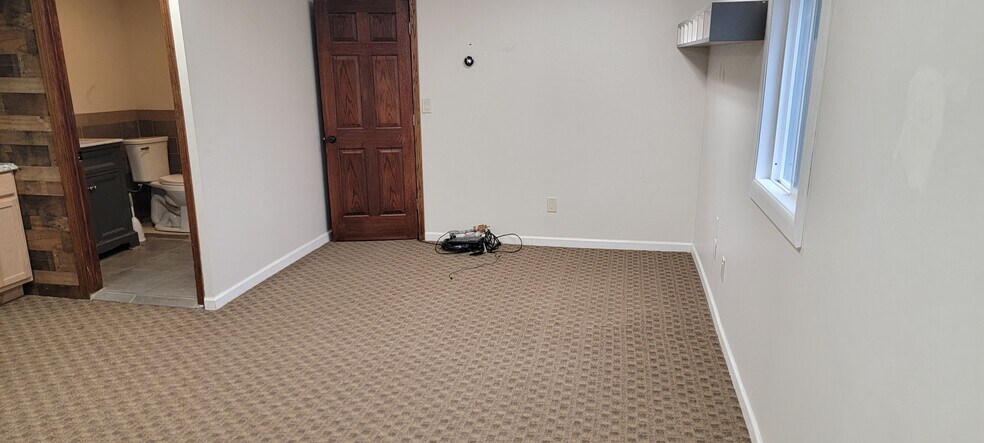 More Photos Of 3466 Grant Ave, Grove City Office For Lease