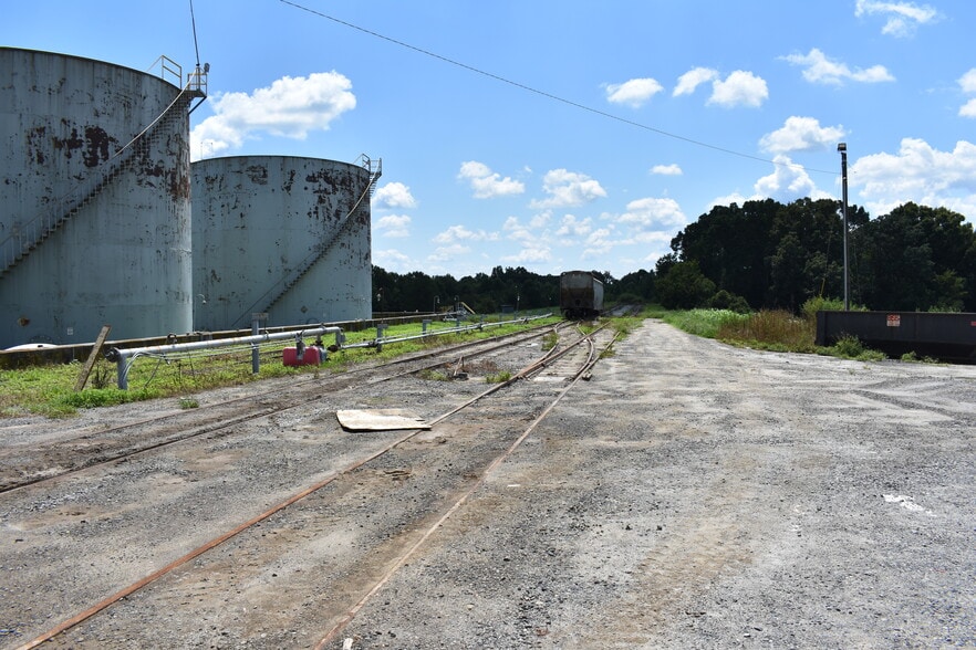 More Photos Of 2582 Salisbury Hwy, Statesville Manufacturing For Sale
