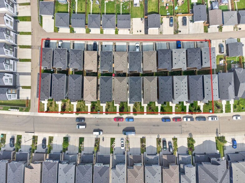Primary Photo Of 22680 80 Av NW, Edmonton Apartments For Sale