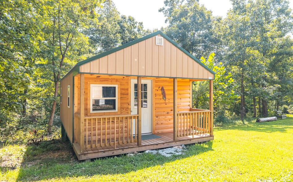 More Photos Of 11726 Highway K, Jadwin Hotel For Sale