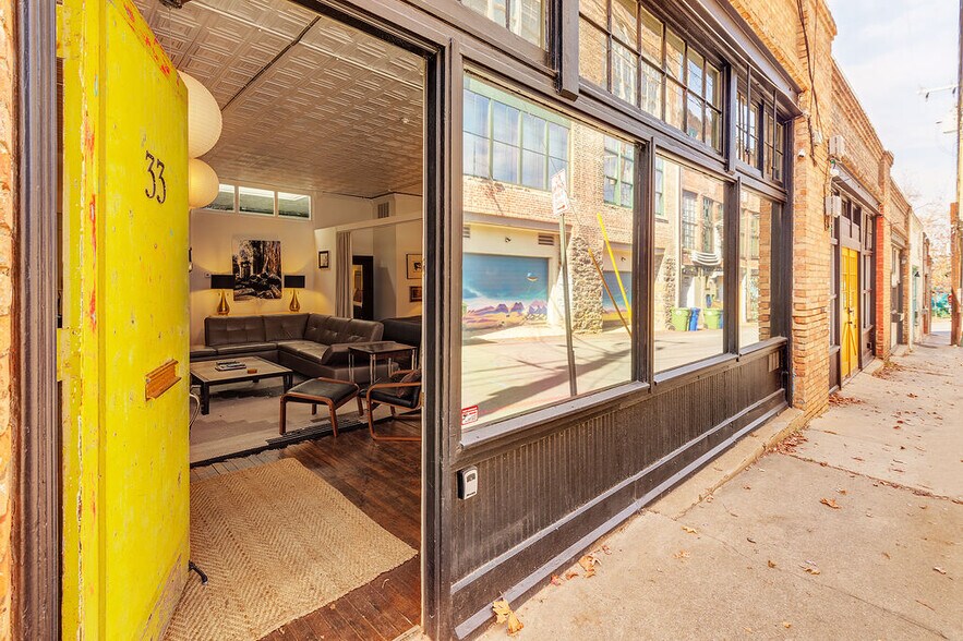 More Photos Of 33 Carolina Ln, Asheville Office For Sale