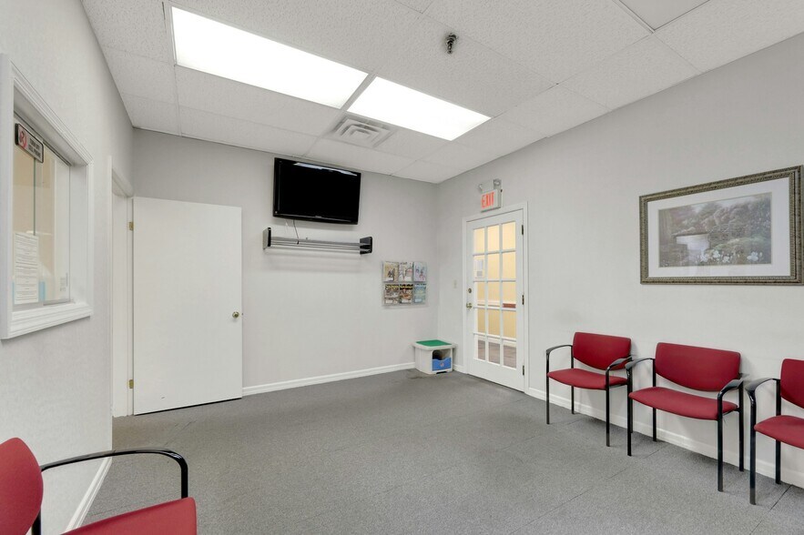 More Photos Of 1033 Clifton Ave, Clifton Medical For Sale