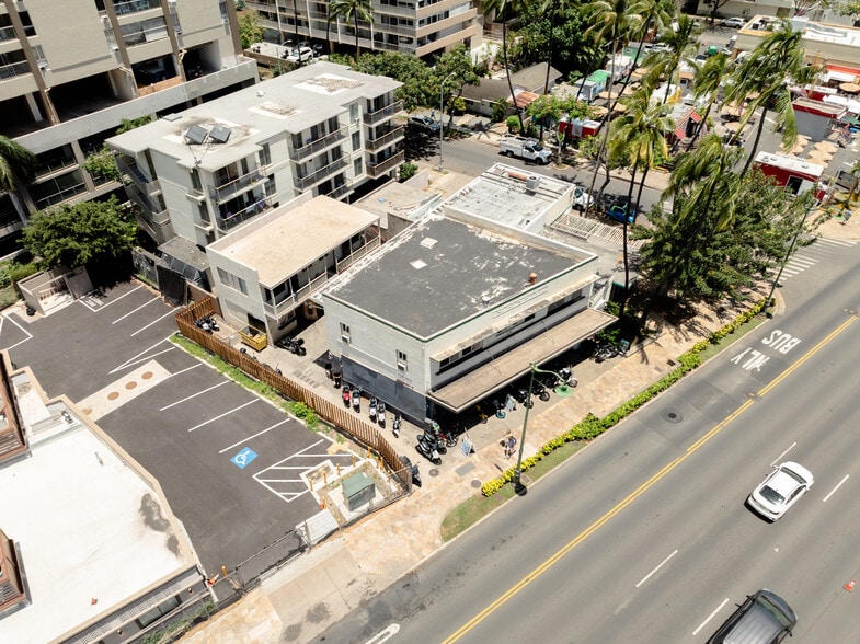 More Photos Of 1980-1984 Kalakaua Ave, Honolulu Storefront Retail Residential For Sale