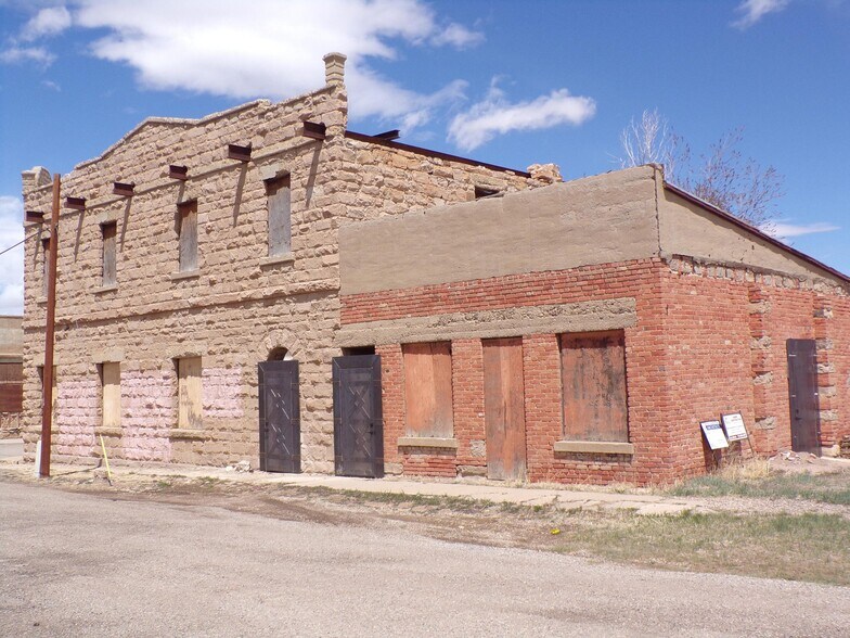 More Photos Of 102 E Main St, Aguilar Specialty For Sale