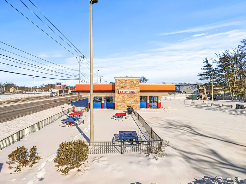 More Photos Of 1535 Memorial Dr, Chicopee Restaurant For Sale