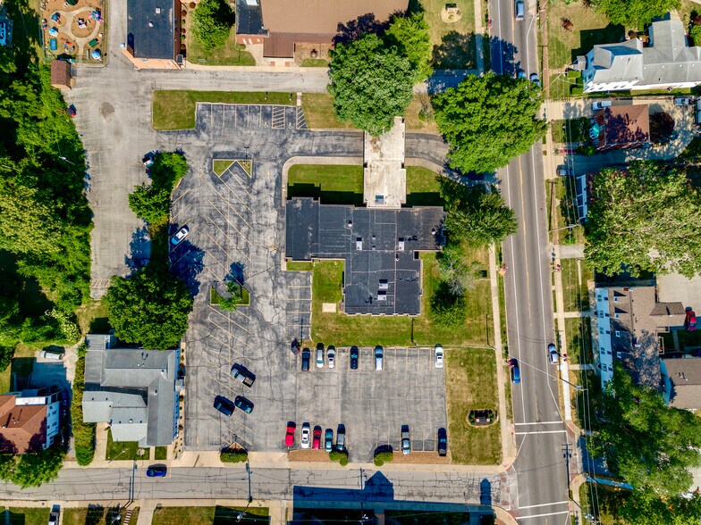 More Photos Of 2710 College Ave, Alton Medical For Lease